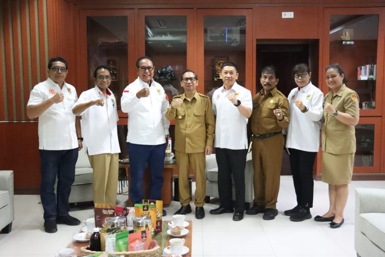 Pj. Gubernur Audiens Bersama Ketua KONI NTT, Bahas Persiapan PON 2024 dan 2028